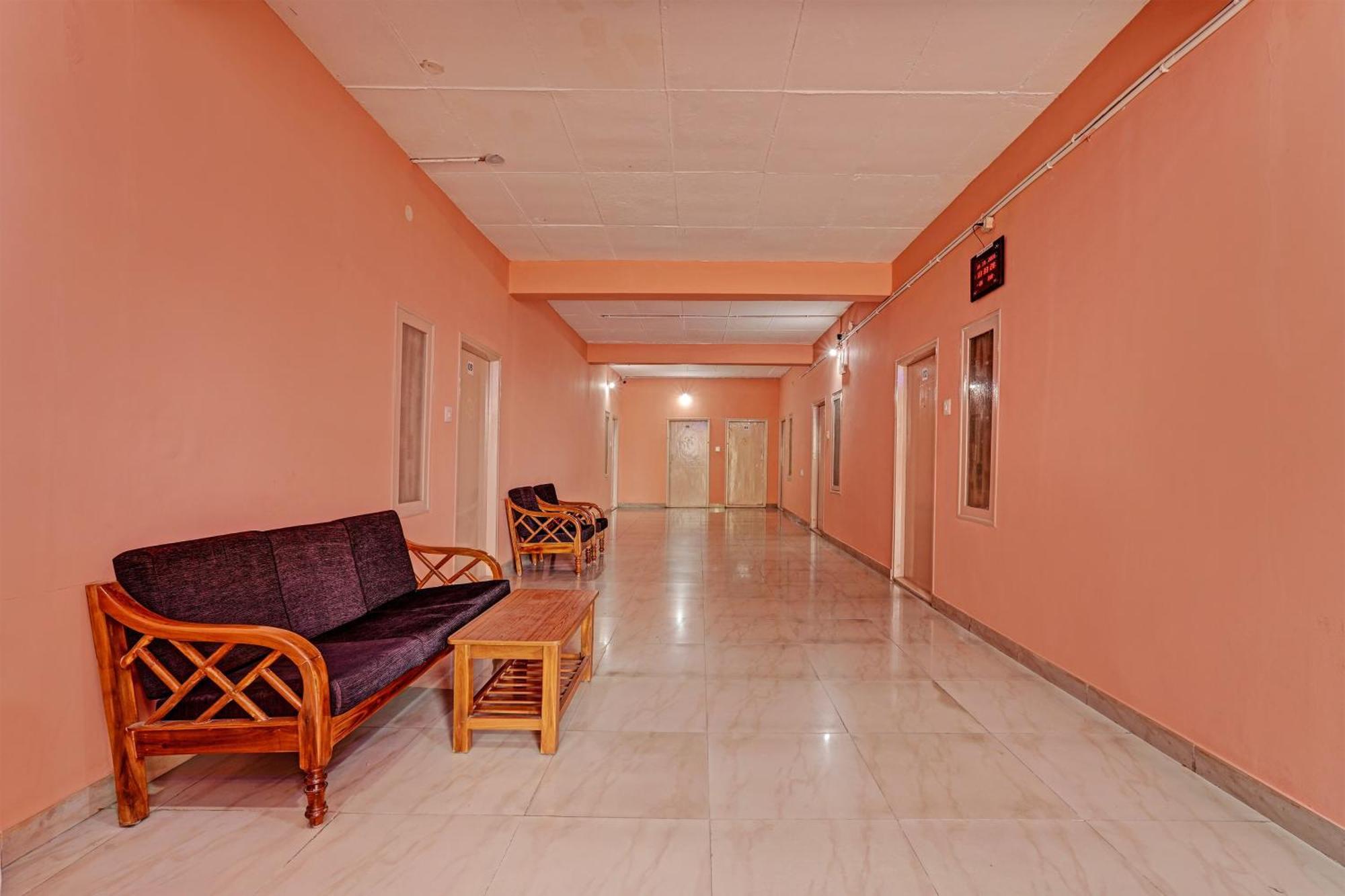 Super Collection O Druvi Corporate Hotel Kammasandra ภายนอก รูปภาพ
